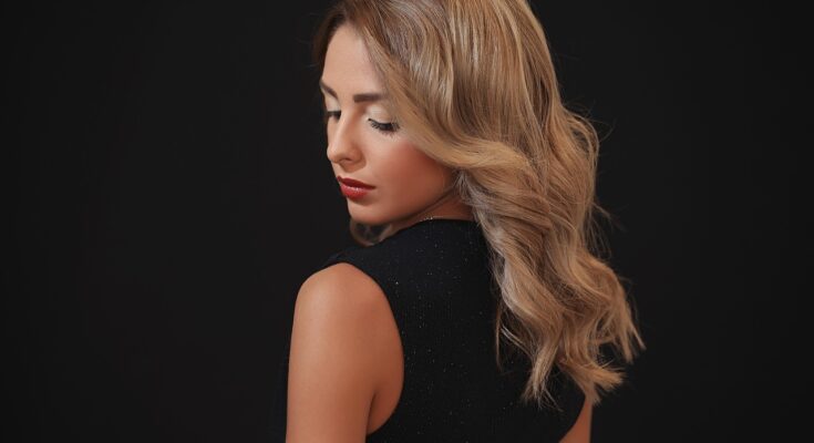 Mobilna Fryzjerka z Doświadczeniem – Strzyżenie, Koloryzacja, Stylizacja